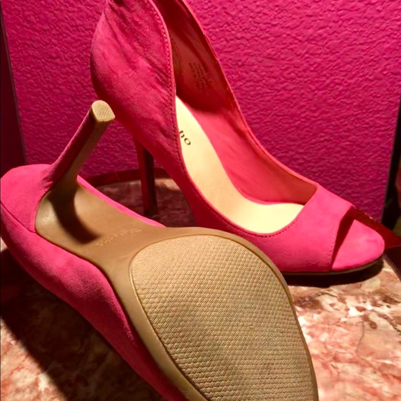 Shoes! - Picture 2 of 3